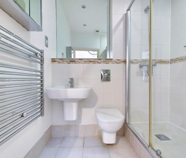 3 bedroom apartment to rent - Photo 4