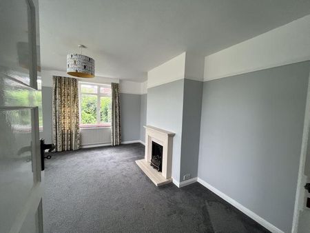 3 bedroom detached bungalow to rent - Photo 2
