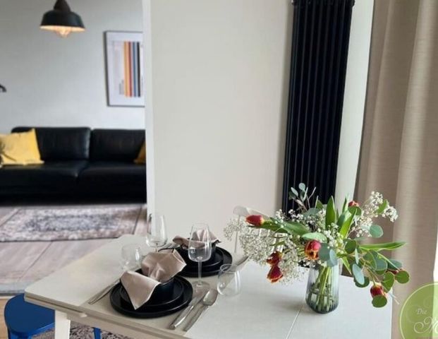 *** MEGA Style! Altbau-Ambiente *** VOLLmöbliert ** NEUbezug ** U-Bahn Anschluss ** NÄHE DATEV - Photo 1