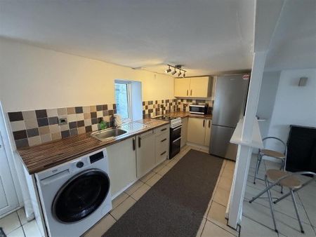48 High Street, Ballyhalbert, Newtownards, BT22 1BL - Photo 4