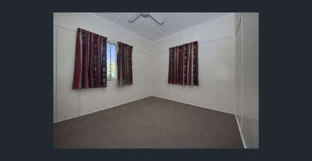 Renovated Family Home! - Photo 2