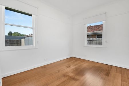 Comfortable Family Home in a Well-Connected Heidelberg West Location - Photo 4