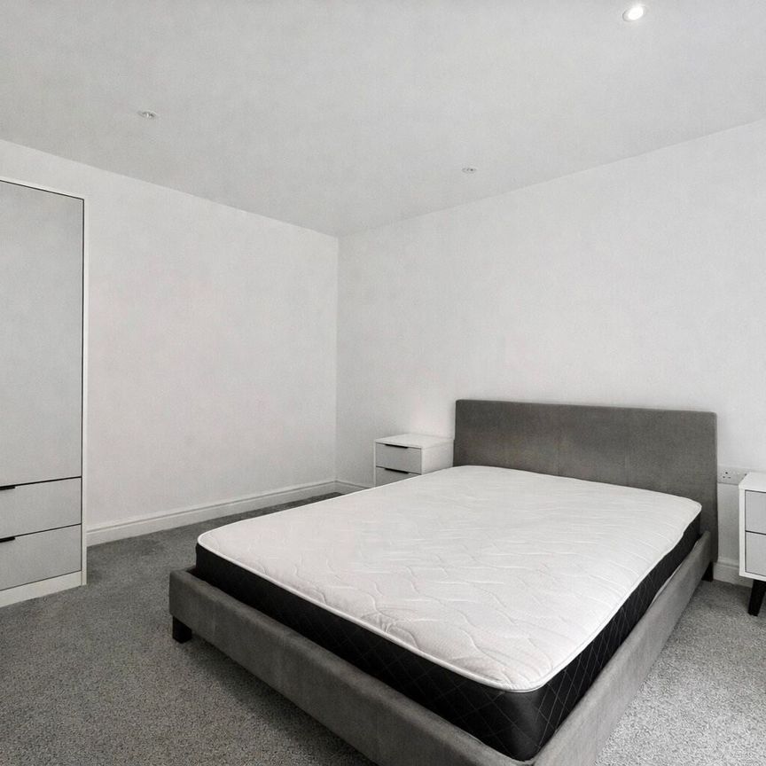 Eldon Place, Bradford - Photo 1