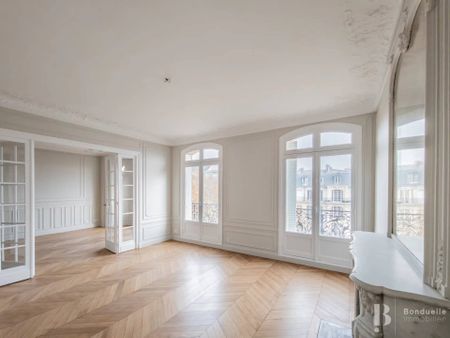 Rental Apartment Paris 7th École-Militaire - Photo 2