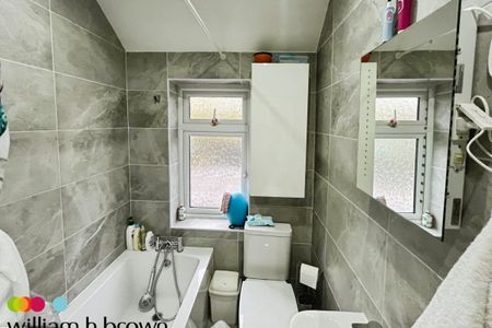 Ellerton Road - Photo 2