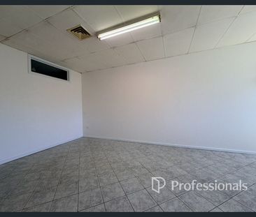 Freshly Painted 3-Bedroom unit in a Prime Riverstone Location - Photo 4