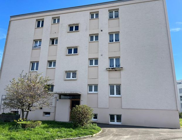 Appartement de 3 pièces entièrement rénové au rez-de-chaussée - Photo 1