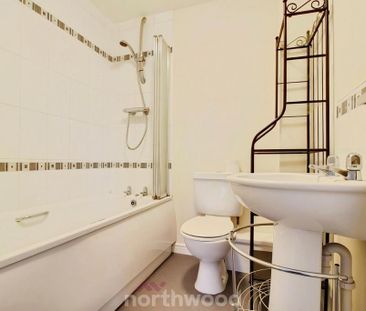 3 bedroom end of terrace house to rent - Photo 6