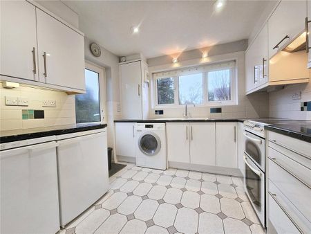 3 bedroom detached house to rent - Photo 5