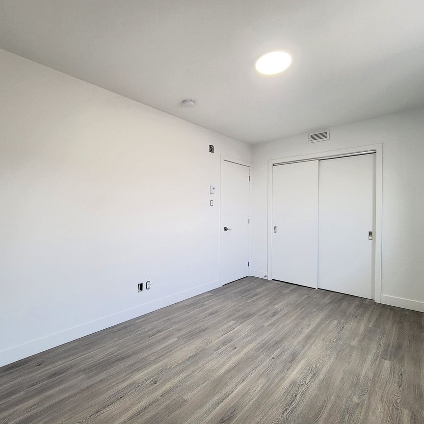 24 Boul. St-Elzear O., #7 - Photo 1