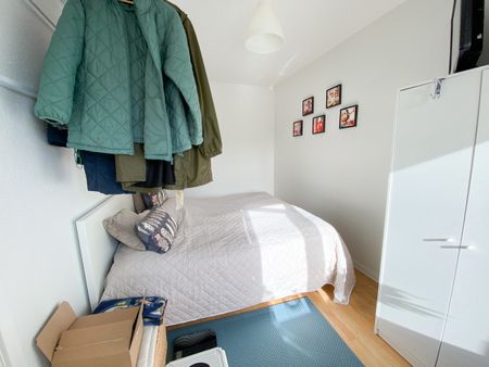 Hyggelig og lys 2-værelses lejlighed i Hasseris - Photo 3