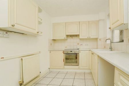 Lansdowne Court, Evesham, WR11 - Photo 4