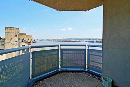 2 Bed Flat, Wards Wharf Approach, E16 - Photo 5