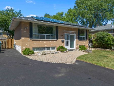 For Lease - 2749 Truscott Drive, Mississauga, Ontario - Photo 2