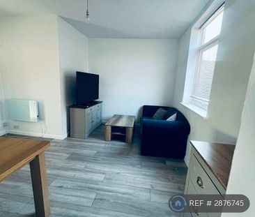 1 bedroom penthouse to rent - Photo 1