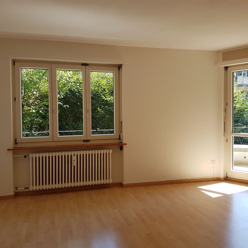 Spacious single apartment in a central location in Bern! - Photo 1