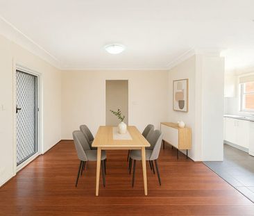 Bright 2-Bedroom Apartment with Timber Floors in Chatswood - Photo 1