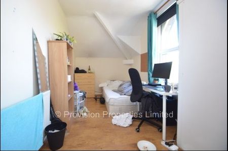 12 Bedroom Student Houses in Hyde Park - Photo 4