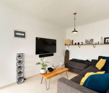 Chapel Fields, Godalming, Surrey, GU7 - Photo 3