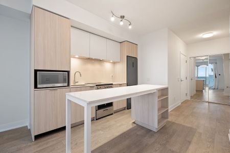 For Lease - 70 Annie Craig Drive Unit# 1106, Toronto, Ontario - Photo 3