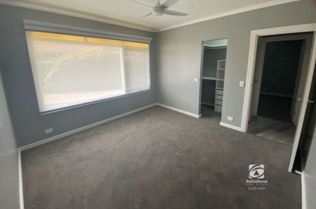 STYLISHY RENOVATED! - Photo 4