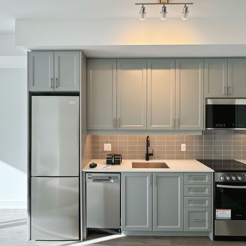 For Lease - 2343 Khalsa Gate Unit# 541, Oakville, Ontario - Photo 1