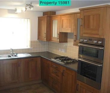 4 bedroom detached house to rent - Photo 3