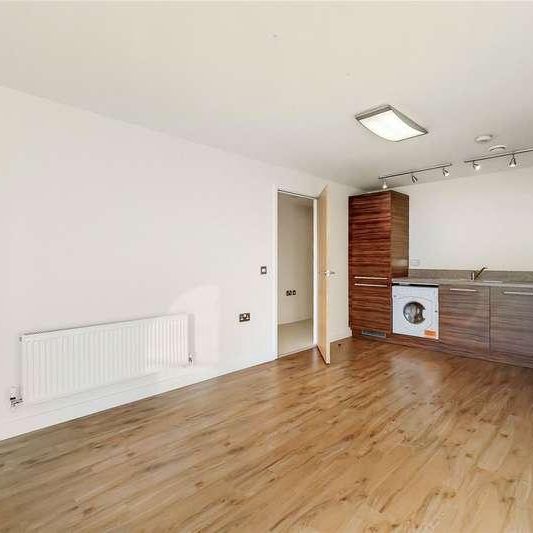 T R S Apartments, The Green, Southall, UB2 - Photo 1