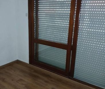 F2 de 46m² avec une terrasse de 11m² - Photo 6