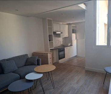 Location Appartement 1 pièce 32m² BORDEAUX 33000 - Photo 2