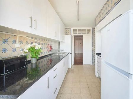 Largo Vitorino Damásio, Lisbon, Lisbon 1200-872 - Photo 3