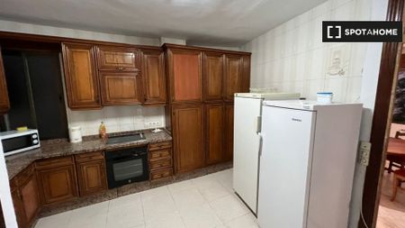 granada, Andalusia 18002 - Photo 3