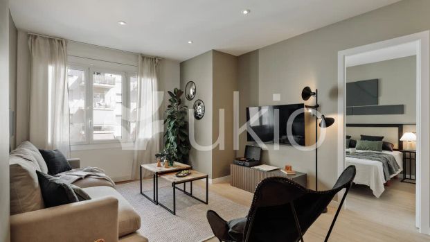 Apartamento de alquiler en Carrer de Loreto, Barri de les Corts - Photo 1