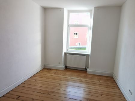 Ansprechende 2,5-Zimmer-Wohnung in saniertem Altbau in Bregenz - Foto 3