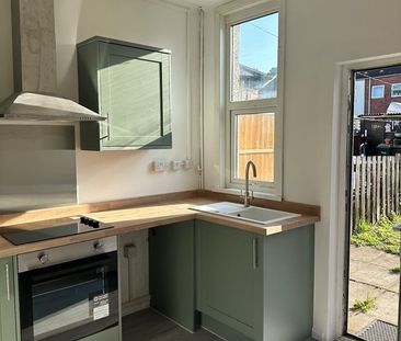 2 Bed Terraced House, Henrietta Street, CV6 - Photo 6