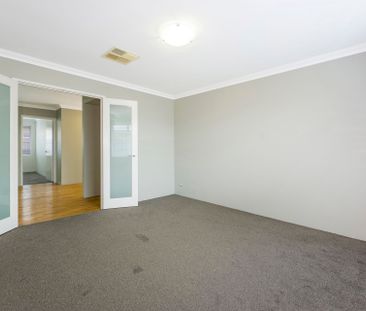 Coastal Comfort Family Home - Photo 5