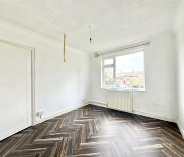 2 bedroom maisonette to rent - Photo 3