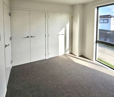 13 Bugle Road, Flat Bush, Auckland - Photo 2