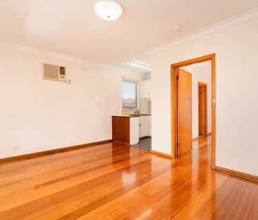 1/16 Albenca Street, Mentone - Photo 4