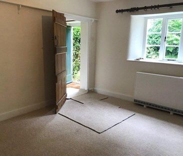 2 bedroom semi-detached house to rent - Photo 2