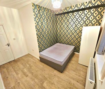 Thorn Grove, Fallowfield, Manchester, M14 - Photo 4