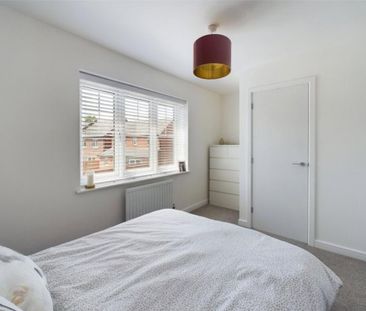 2 bedroom end of terrace house to rent - Photo 4