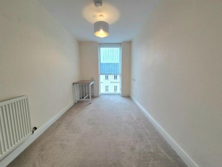 3 bedroom penthouse to rent - Photo 4