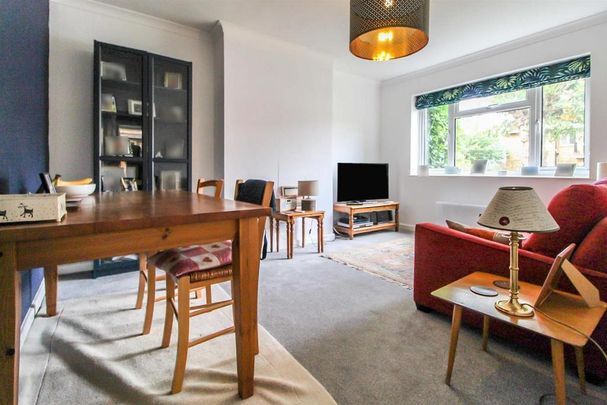 2 bedroom maisonette to rent - Photo 1