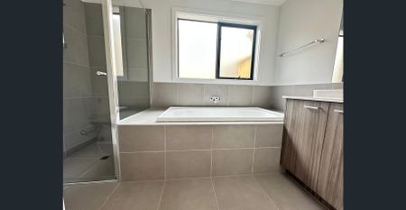 BRAND NEW 4-BEDROOM HOME IN CHARLEMONT - Photo 5