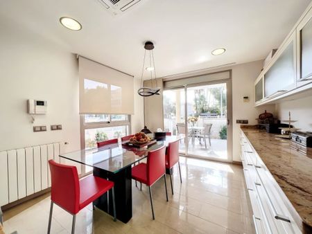 Luxury House for rent in Ciudad Jardin, Palma de Mallorca, Balearic Islands - Photo 3