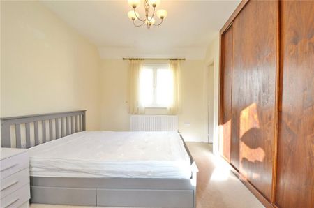 6 bedroom detached house to rent - Photo 3