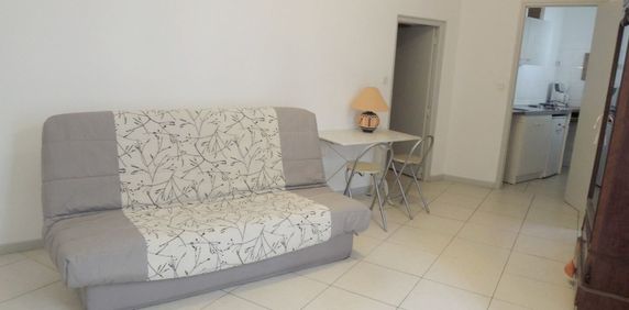 Location appartement 1 pièce, 25.82m², Nîmes - Photo 2