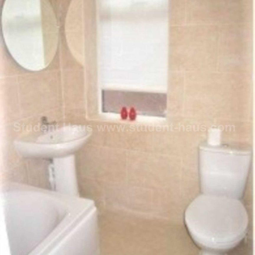 Moorfield Road, Salford - Photo 1