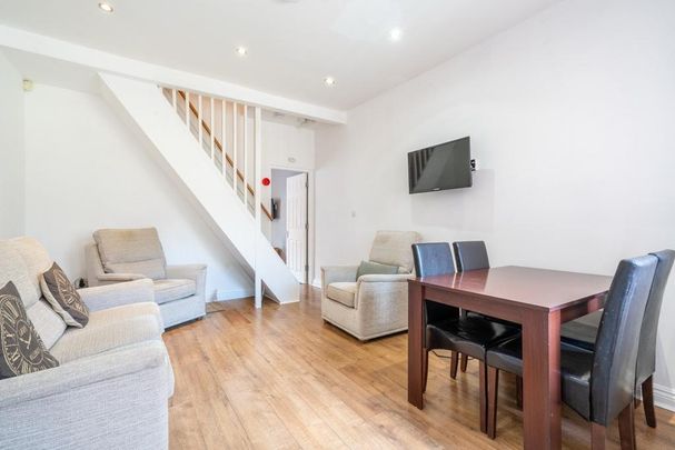 4 bedroom house to rent - Photo 1